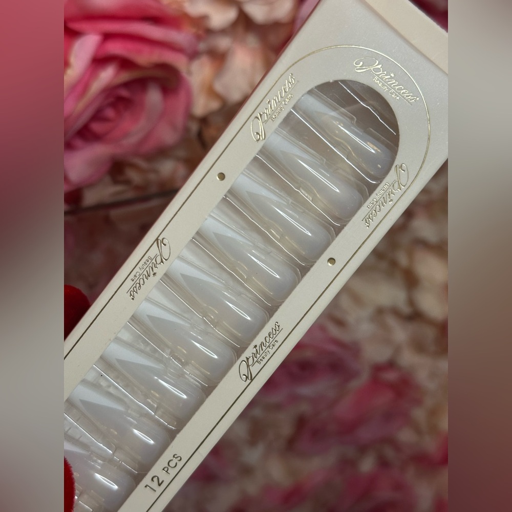 Press on nails new